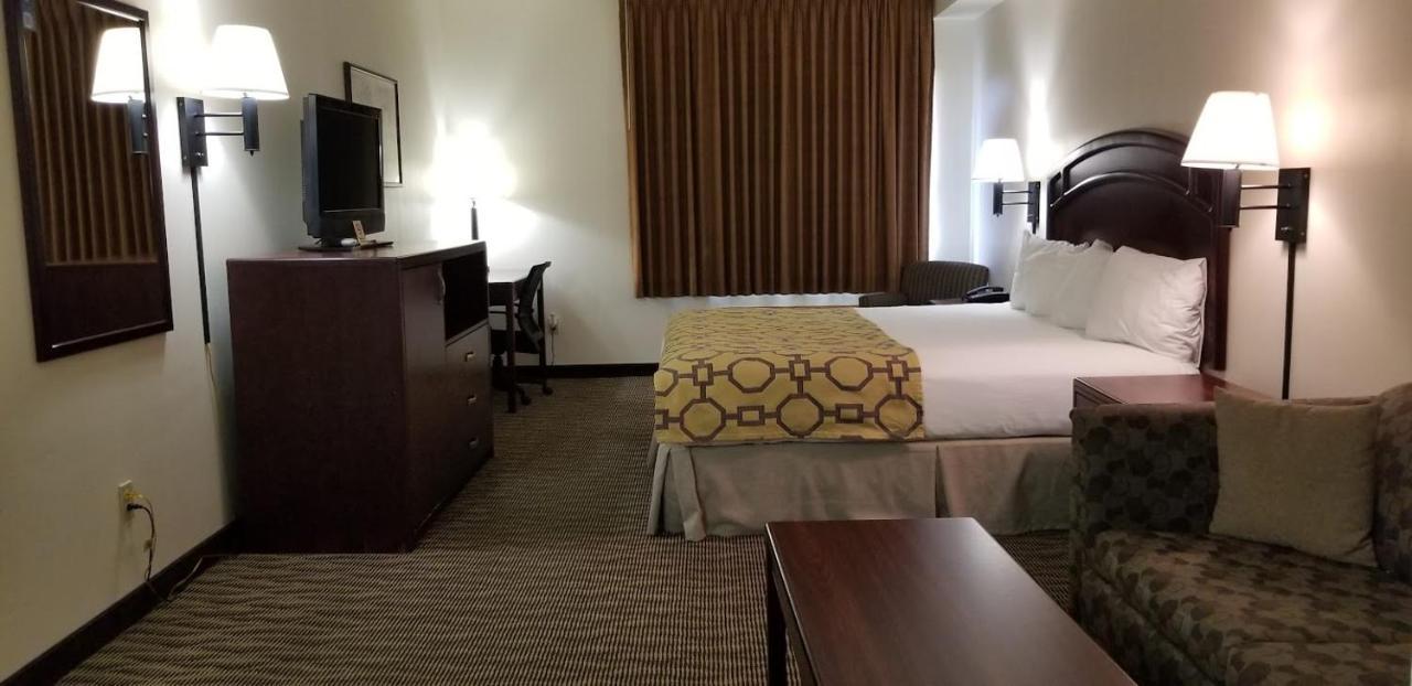 เบย์มอนต์ บาย วินด์แฮม ฮาร์ลัน Hotel Harlan ภายนอก รูปภาพ