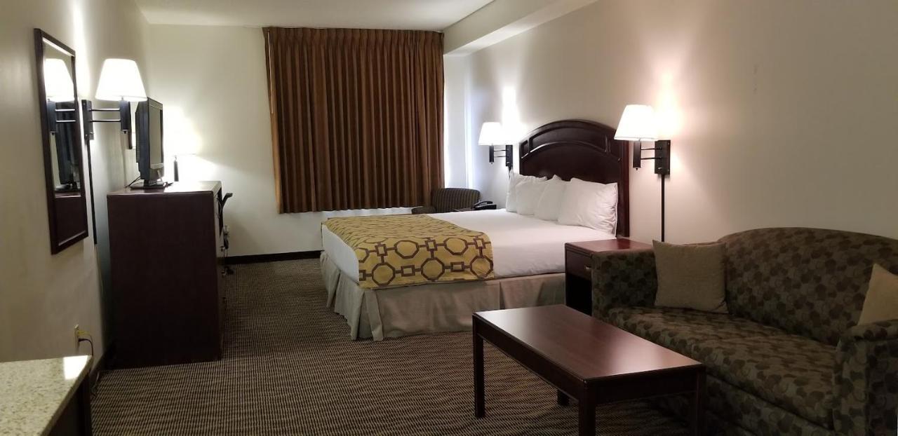 เบย์มอนต์ บาย วินด์แฮม ฮาร์ลัน Hotel Harlan ภายนอก รูปภาพ