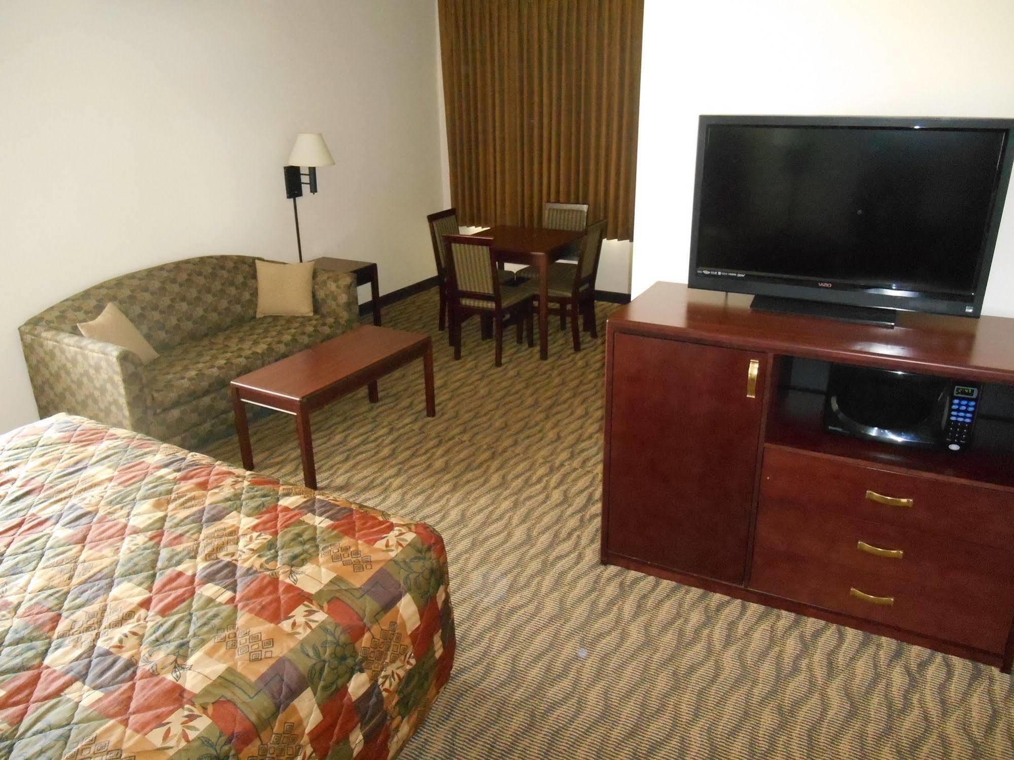 เบย์มอนต์ บาย วินด์แฮม ฮาร์ลัน Hotel Harlan ภายนอก รูปภาพ